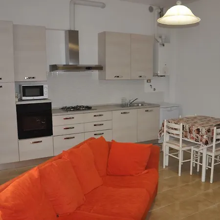 Gialosa Biker House