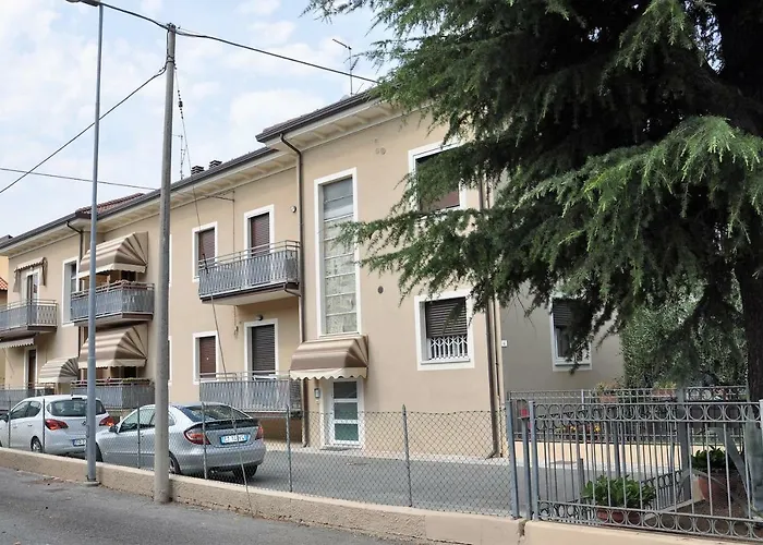 Gialosa Biker House דירה