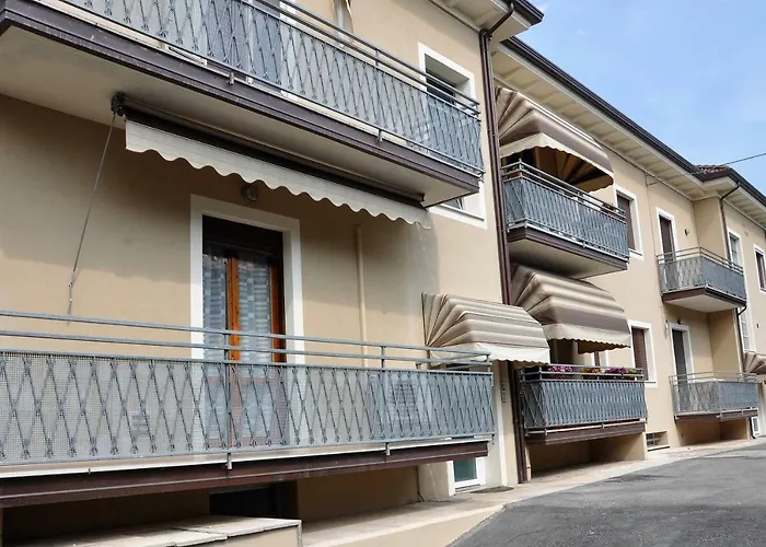 Gialosa Biker House *