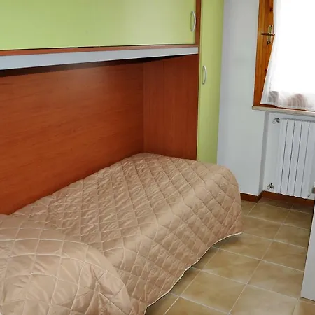 Gialosa Biker House