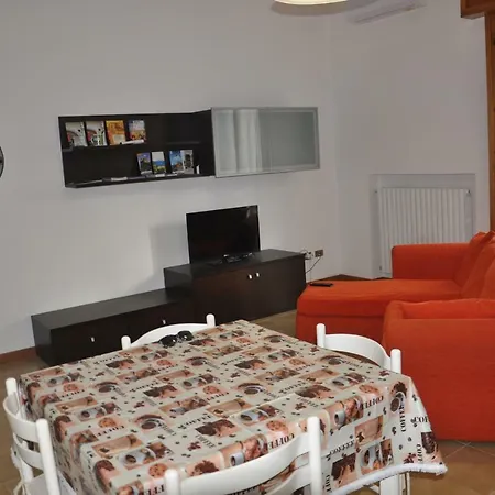 Gialosa Biker House *