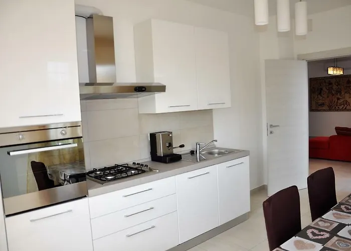 Gialosa Biker House *