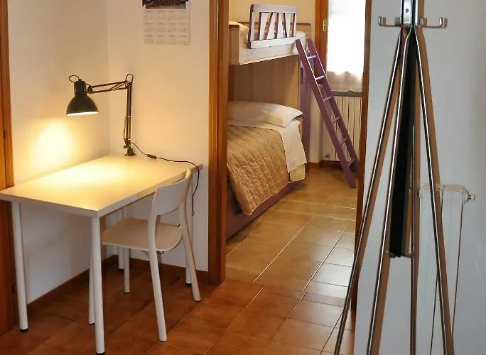 Daire Gialosa Biker House *